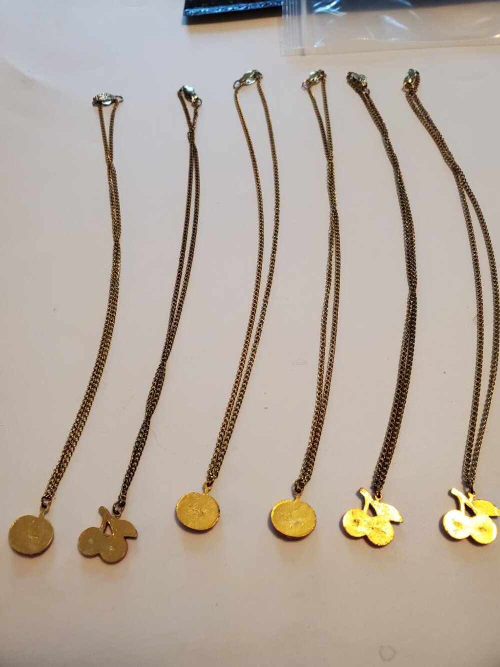6 Necklaces, items # A-1864-1869,.  wt. 20 grams. - Picture 8 of 9